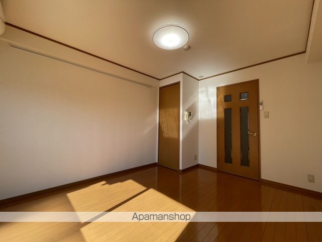 CROWNHILLSの内装写真