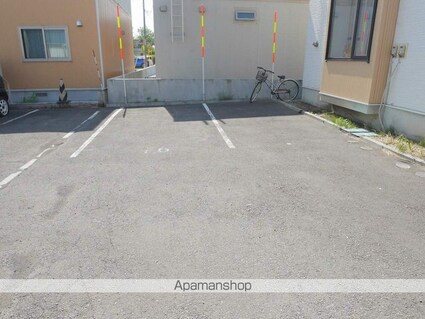 ３ｒｄ　ＲＥＳＩＤＥＮＣＥ[1LDK/45m2]の駐車場