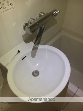 レオパレスリブェール[1K/26.08m2]の洗面所