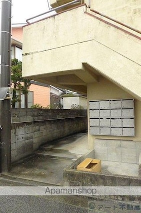 第２井上ハイツ[1K/20.9m2]のエントランス1