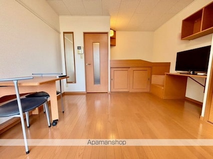 レオパレスタクミサワ[1K/23.18m2]のリビング・居間1