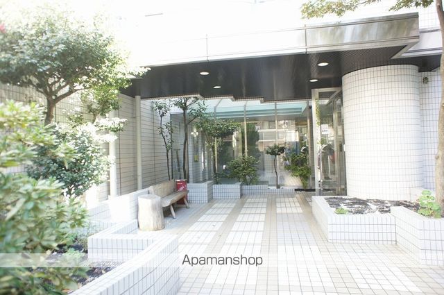 東京都杉並区下高井戸１丁目[1K/16.2m2]のエントランス