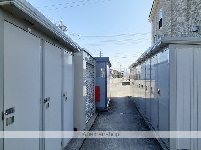 リブレ秋吉Aの玄関写真