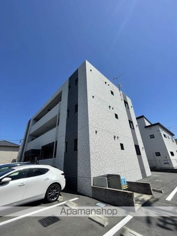 ル リオン助信の外観写真