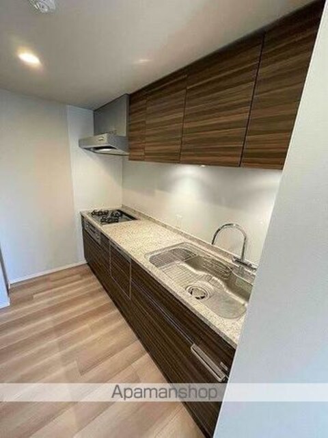 フレシア中目黒[2LDK/62.42m2]のキッチン