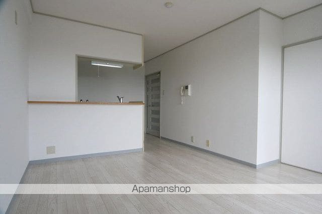ロイヤルアリストの内装写真