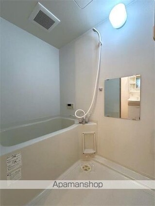 メゾンファミリーオーブ　Ｂ[2LDK/57.96m2]のバス