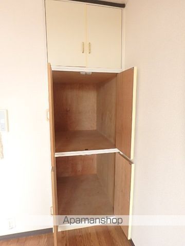 レジデンスカープ大宮の内装写真