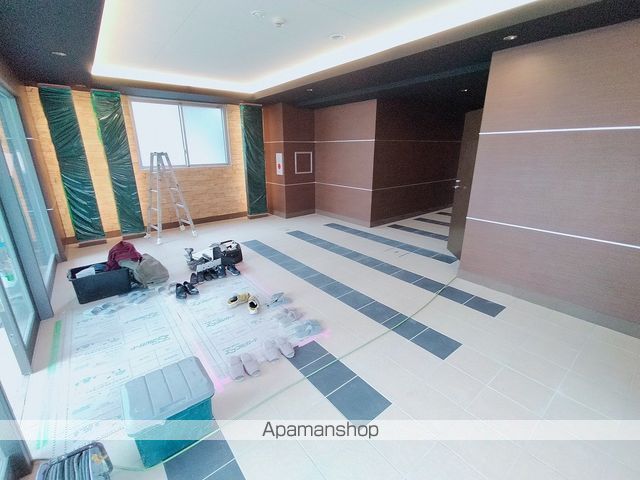 VILLA NARY 放出の玄関写真