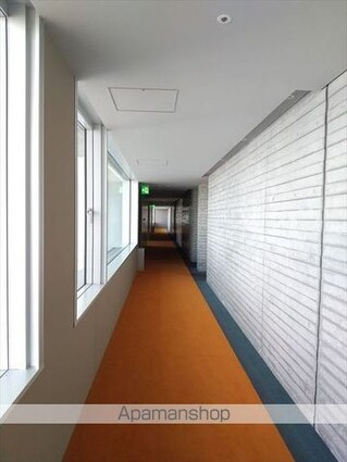 和歌山県和歌山市十番丁[1LDK/83.68m2]の共用部1