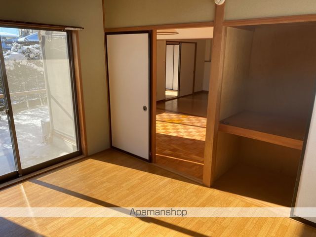 サンハイツ西条の内装写真