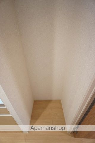 レジみん春日の内装写真