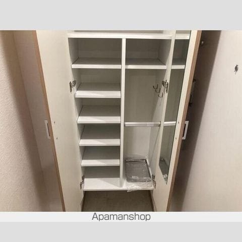 ファーストフィオーレ江坂江の木町パークサイドの内装写真