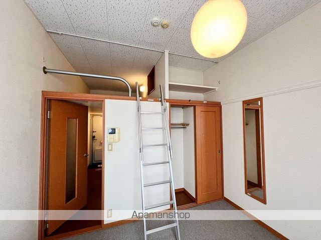 レオパレスローザリーの内装写真