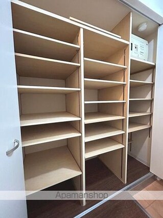 アンビックス・プリア[1K/28.35m2]の収納2