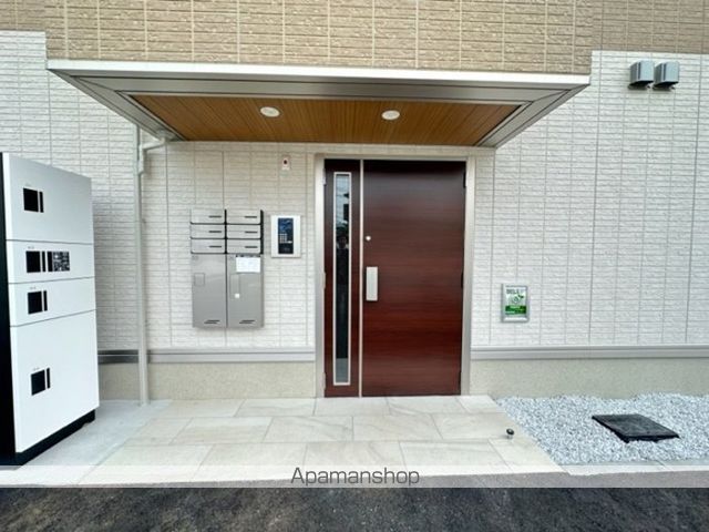 アザレア熊本の玄関写真