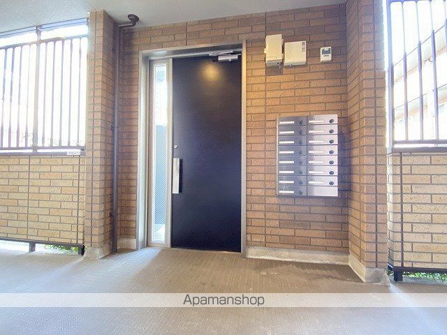 ロータス長町 B棟の玄関写真