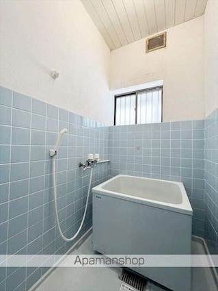 コーポ８５中棟[2DK/38m2]のバス