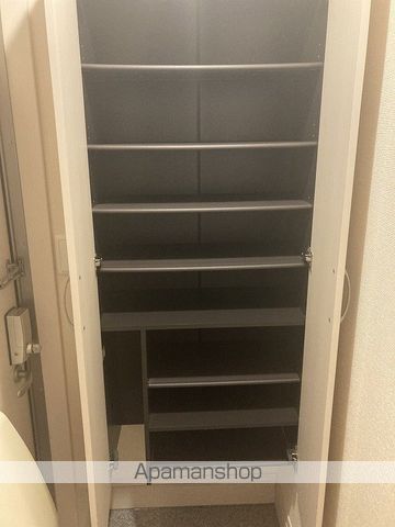たてのきコートの内装写真
