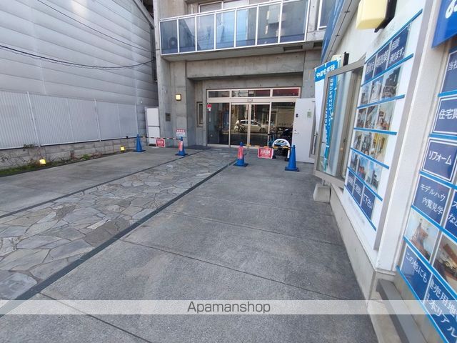 ロネスタ新深江の玄関写真