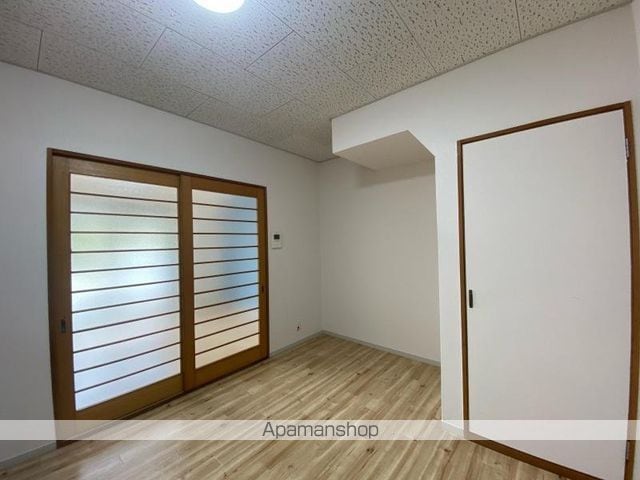 ヴィラ・アンソレイエ屋島西町B・D・F棟の内装写真