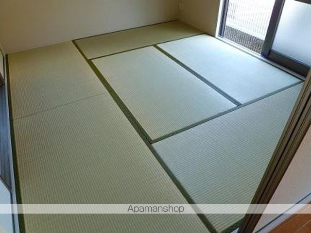 ハイム穴師の里A棟の内装写真