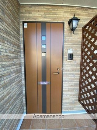 ロイヤルフラワーⅡ[2LDK/57.07m2]の玄関