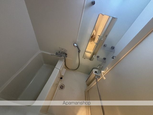 プラウドフラット新大阪の内装写真