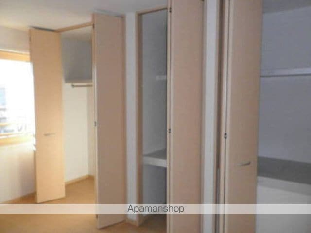 detached 東京都東村山市久米川町４丁目37-2

地図を見る