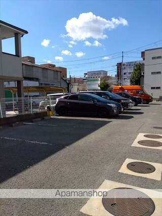 グレース吉田[3DK/55.84m2]の駐車場2