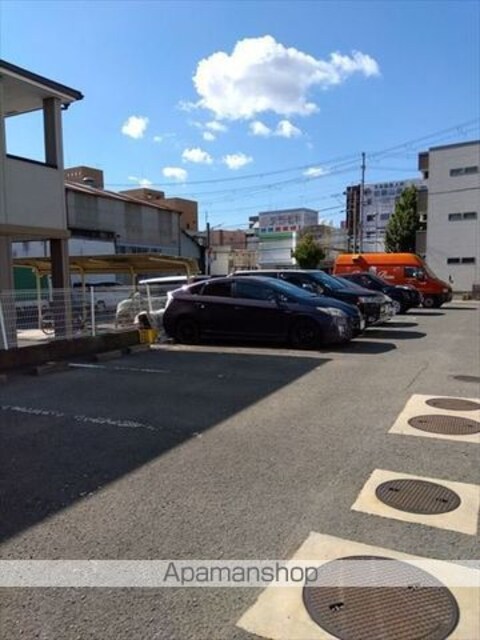 グレース吉田[3DK/55.84m2]の駐車場2