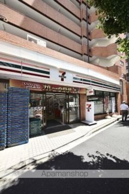 東京都新宿区山吹町[2K/25.85m2]の周辺2
