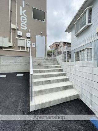 Ｌｉｋｅｓ仁戸名町　Ａ棟[1LDK/36.3m2]のエントランス