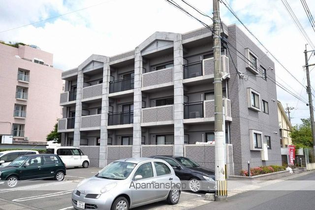 リバーハイツ石塚の外観写真