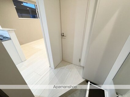 Ｃａｓａ　Ｆｌｏｒｅｓｔａ[1LDK/37.24m2]の玄関