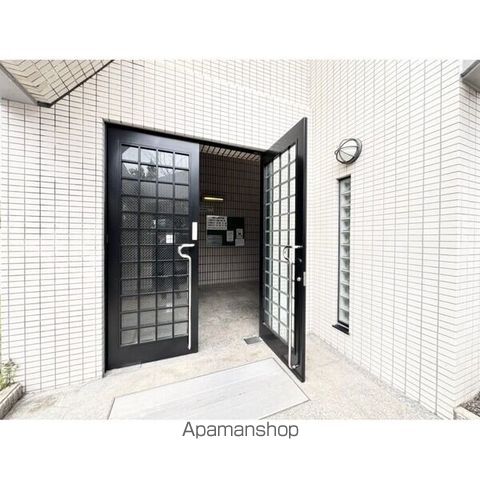 セグレスト平野の玄関写真