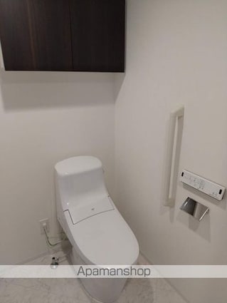 東京都中野区本町５丁目[1R/30.69m2]のトイレ