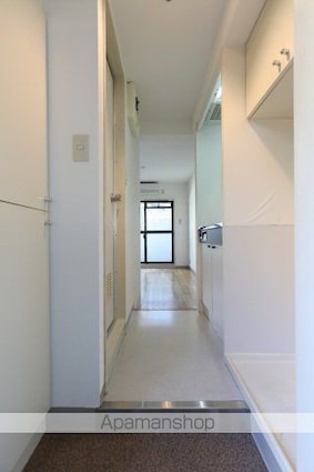 スカイコート高田馬場[1R/16.16m2]の玄関