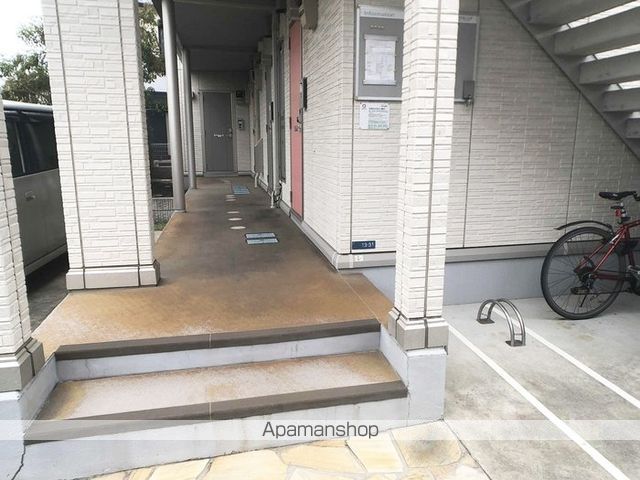 レジデンス湘南の玄関写真