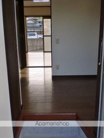 コンフレールサエキIIの内装写真