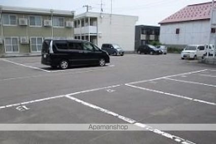 レオパレスユキ[1K/22.7m2]の駐車場2