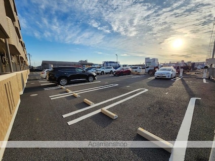 ティエドゥール知手　北棟[1LDK/40.15m2]の駐車場2