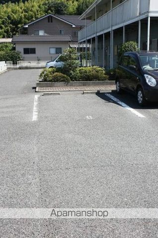 グリーンコートBの外観写真