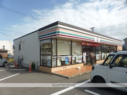 長野県長野市松岡２丁目[3DK/56.09m2]の周辺8