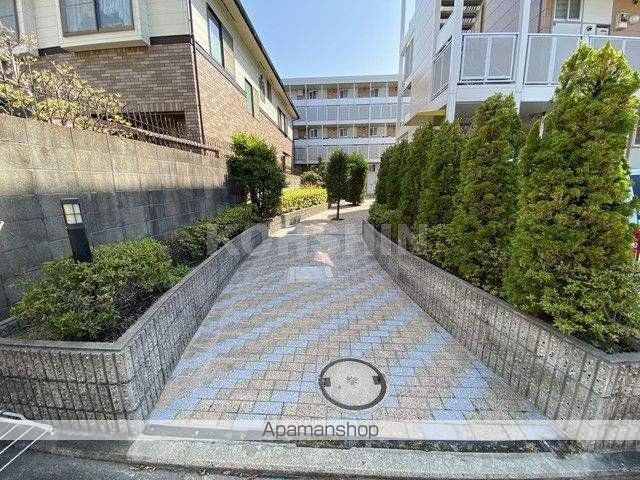 レオパレス花水木二番館の玄関写真