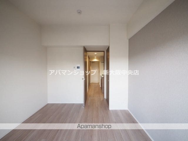 コンフォリア・リヴ淡路の内装写真