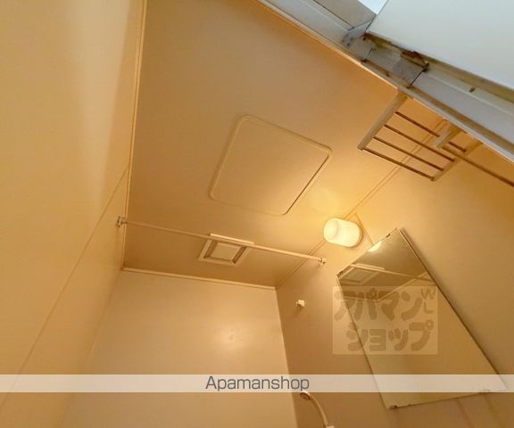 レオ松本の内装写真