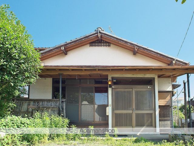 岳南電車 本吉原駅 徒歩35分 2階建 築53年の玄関写真