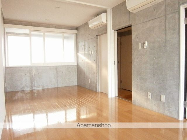 ワイズアレイの内装写真