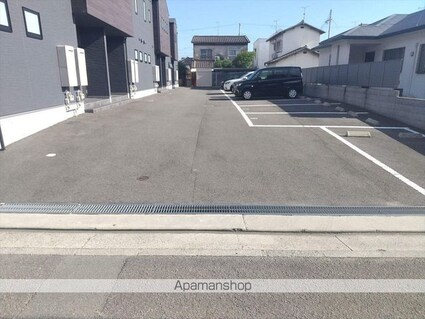和歌山県和歌山市今福５丁目[1LDK/40.37m2]の駐車場3
